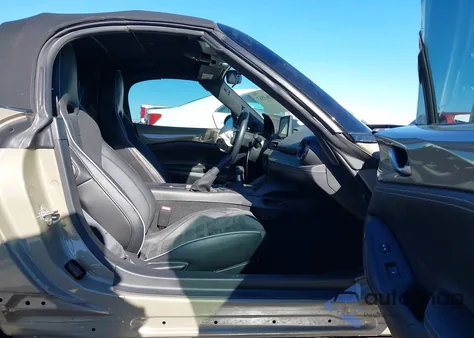 2023 Mazda Mx-5 Miata Club из США, поврежденный, VIN JM1NDAC77P0555224